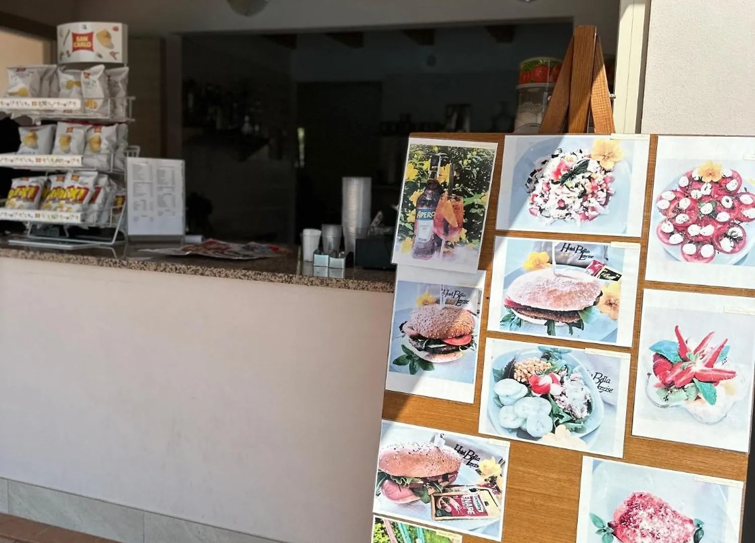 Hotel Bella Λατζίζε