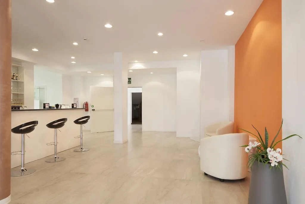 Hotel Bella Λατζίζε